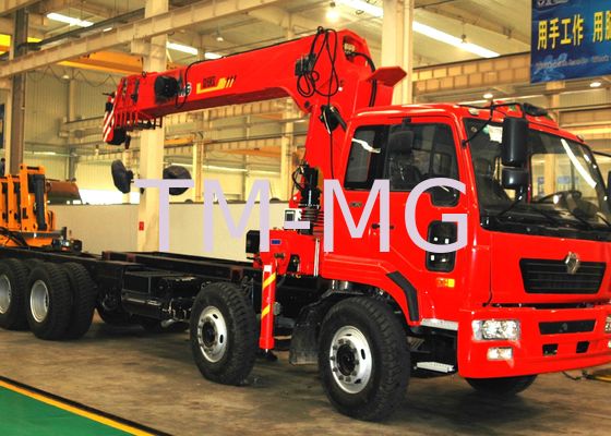 16 tonluk teleskopik BOM kamyon vinç 80 L/min, ağır hizmet ile monte.